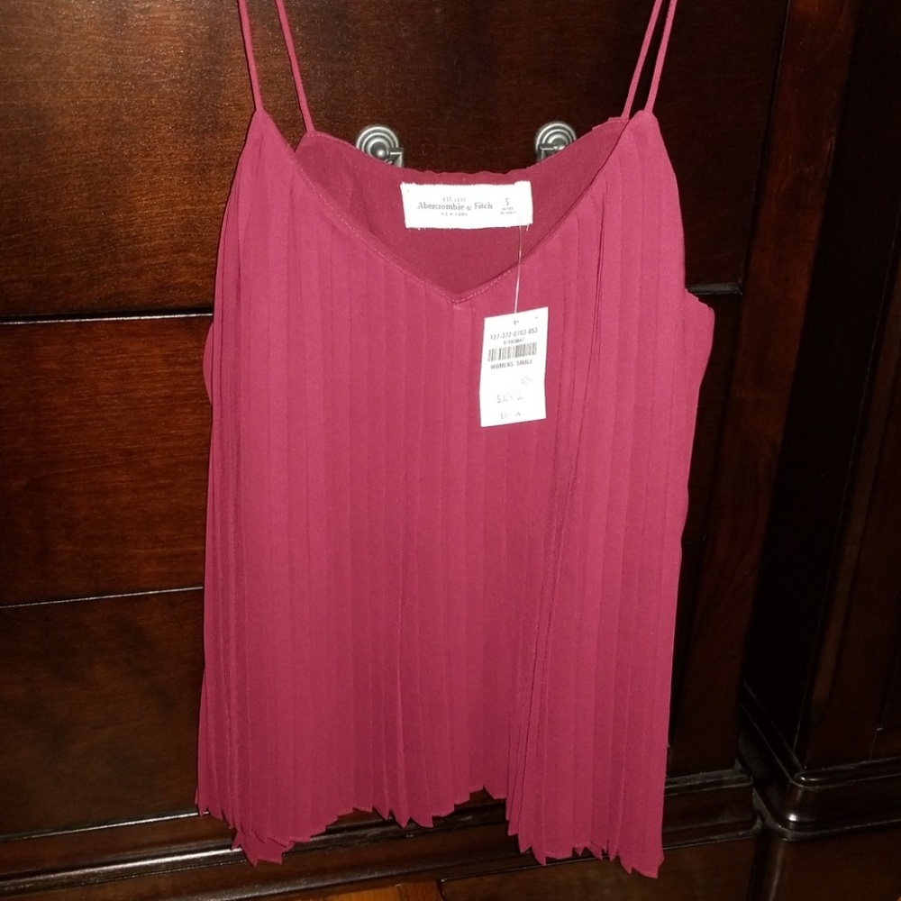 Abercrombie & Fitch top